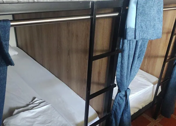 La Familia Hostel - Parque Poblado