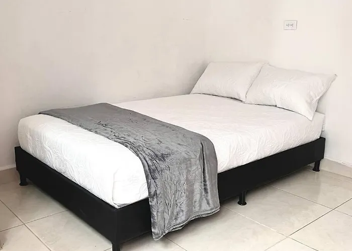 Acogedora Casa En Laureles