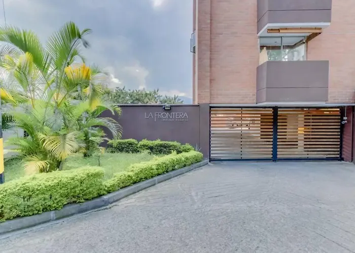 Apartaestudio Amplio Con Terraza Y Parking 102