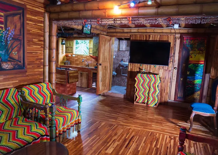 Amplia Casa Campestre En Santa Elena Cerca A Medellin - Cabana Aru