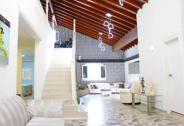 Luxury Villa At Poblado 6 Bdrm Epic Manor