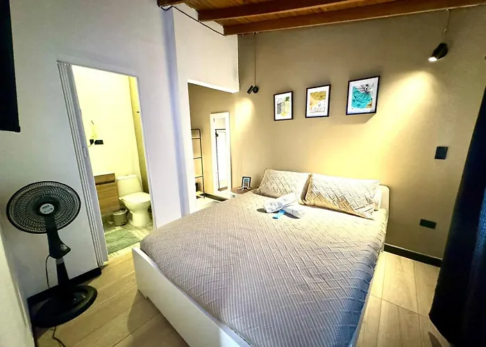 Lucia Metro House