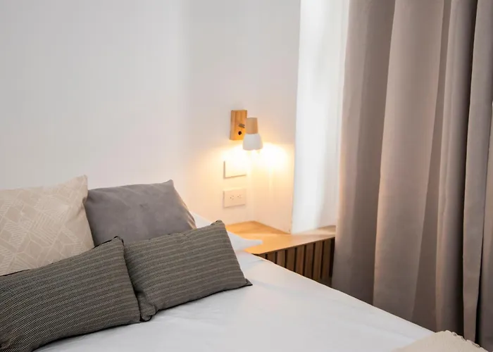 Zenia 70 Living & Suites