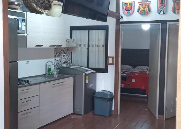 Apartamento De 2 Habitaciones En Robledo A 20 Minutos Del Centro