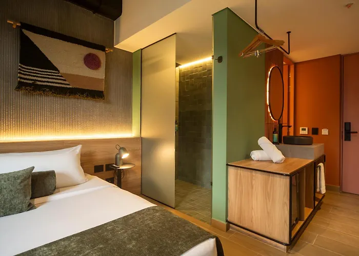 Hunters Hotel