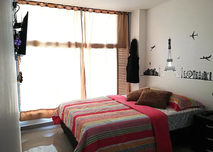 Apartasuites Medellin Los Molinos