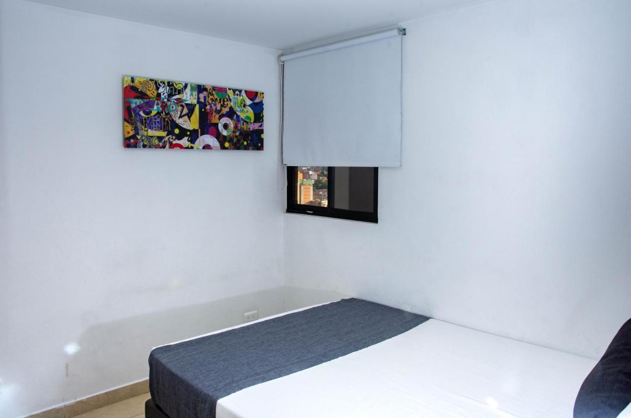 13 Trece Aparta Hotel 3*