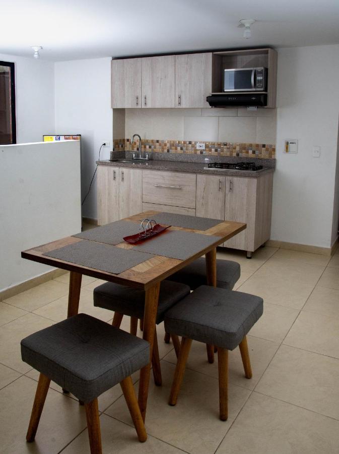 Hotel 13 Trece Aparta