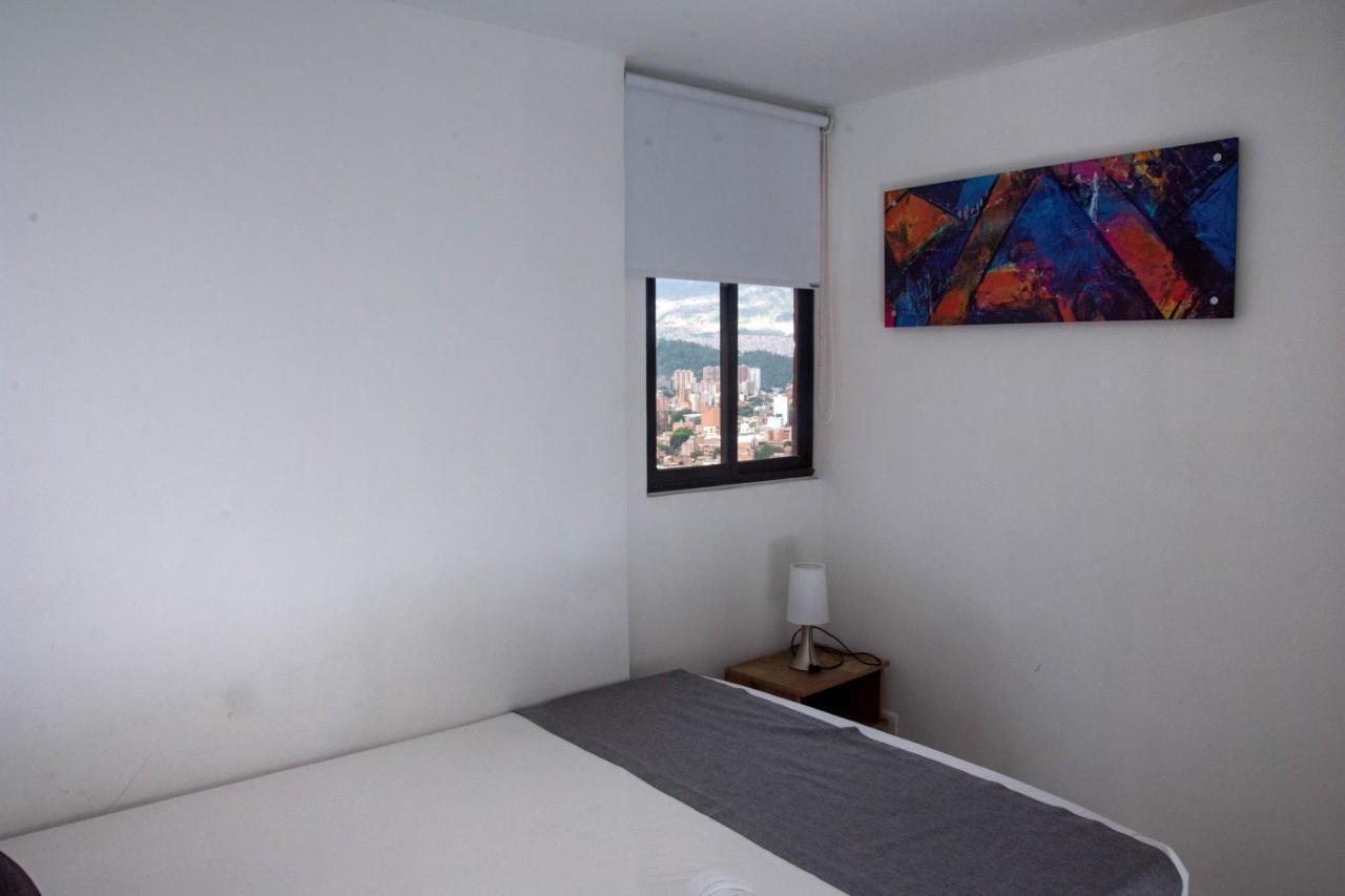 13 Trece Aparta Hotel 3*