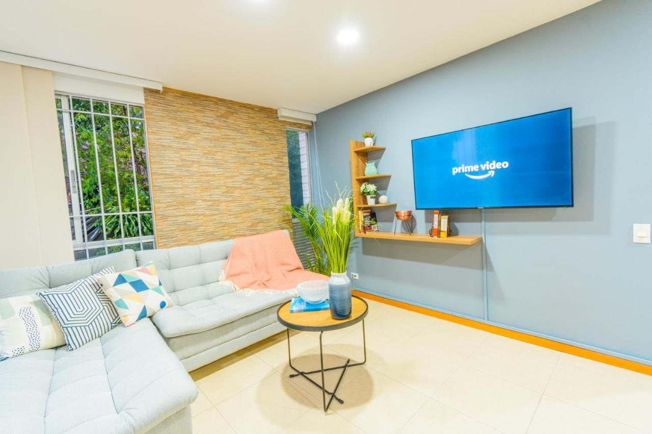 Apartamento Modern Ultra Fast Internet In El Poblado Medellín