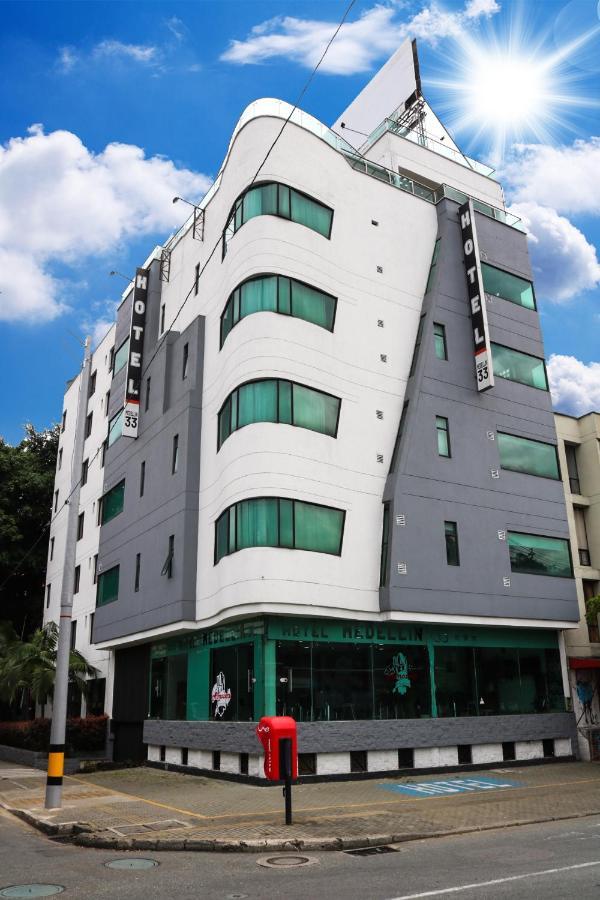 33 Medellín
