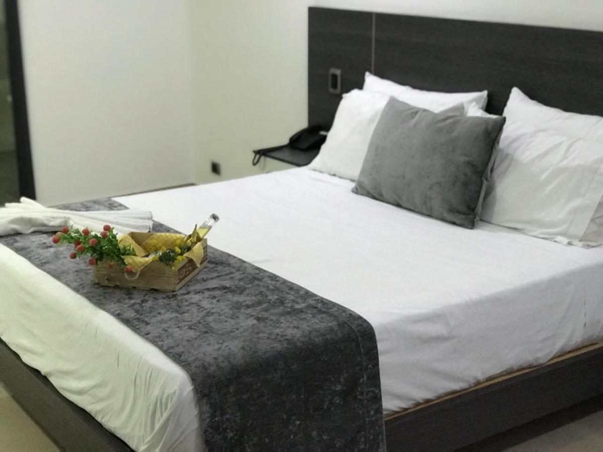Poblado 10 Hotel