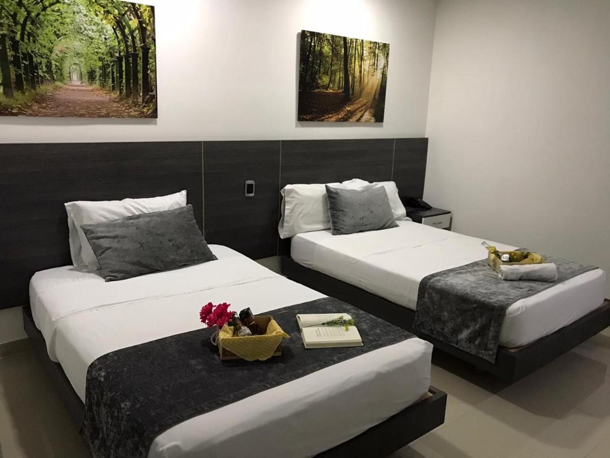 Poblado 10 Hotel