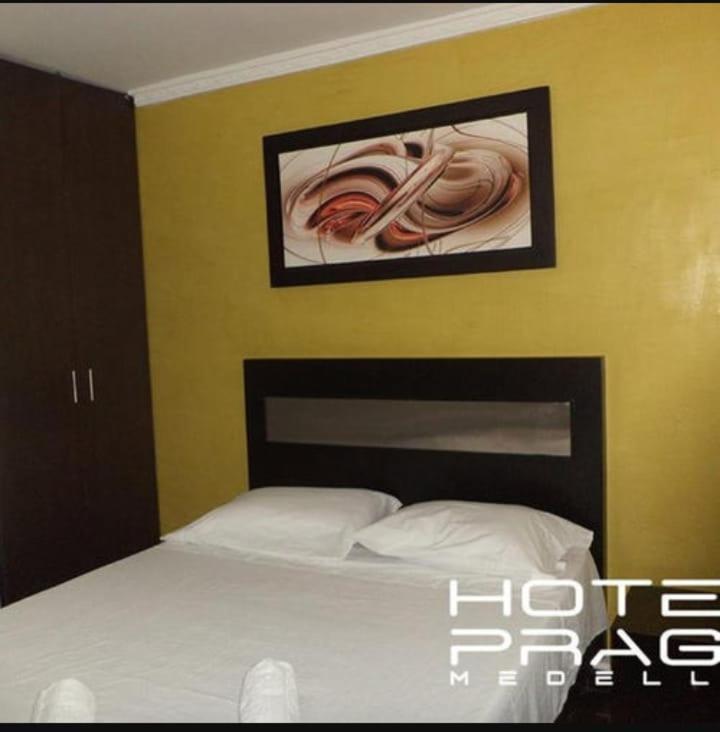 Praga Hotel 2*
