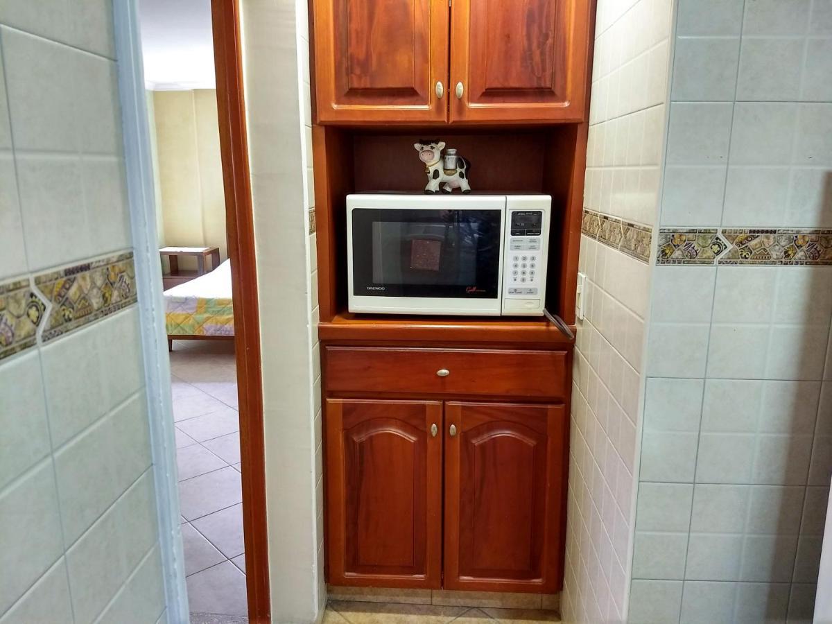 Apartamento Bueno, Bonito, Barato Y Cerca A El Poblado *