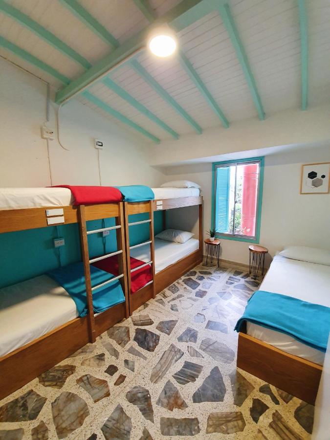 La Playa Hostel&rooftop *