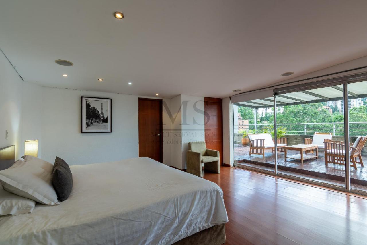 Apartamento Cyan Suites *