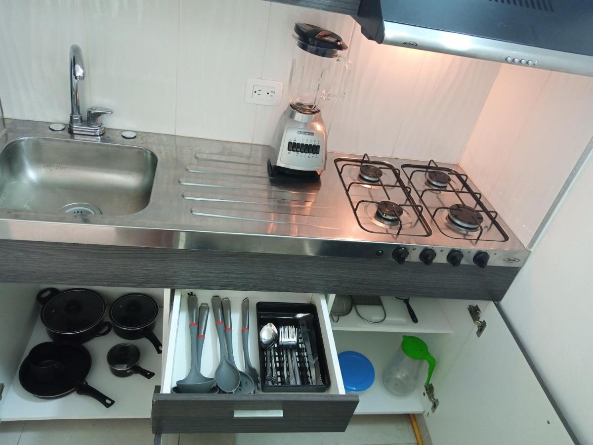 Vip Apartasuites Rosales Apartment Medellin