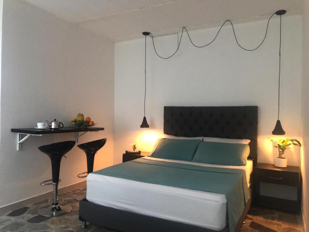 Vip Apartasuites Rosales *