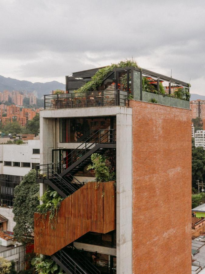 The Somos Beats & Rooftop 4*