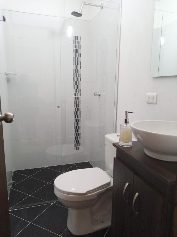 Vip Apartasuites Rosales Apartment Medellin