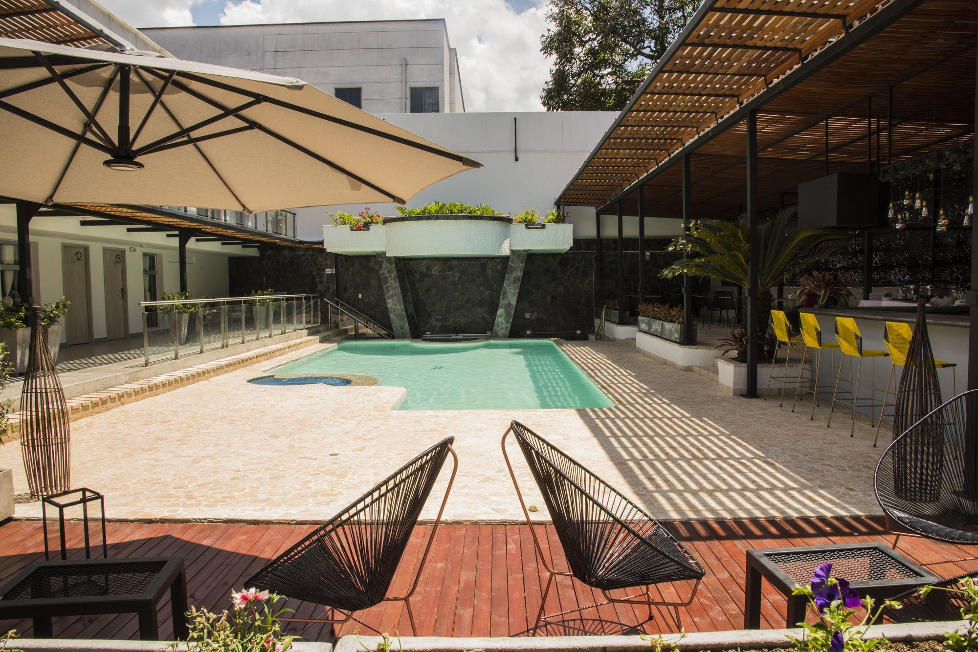 Vibes * Medellín
