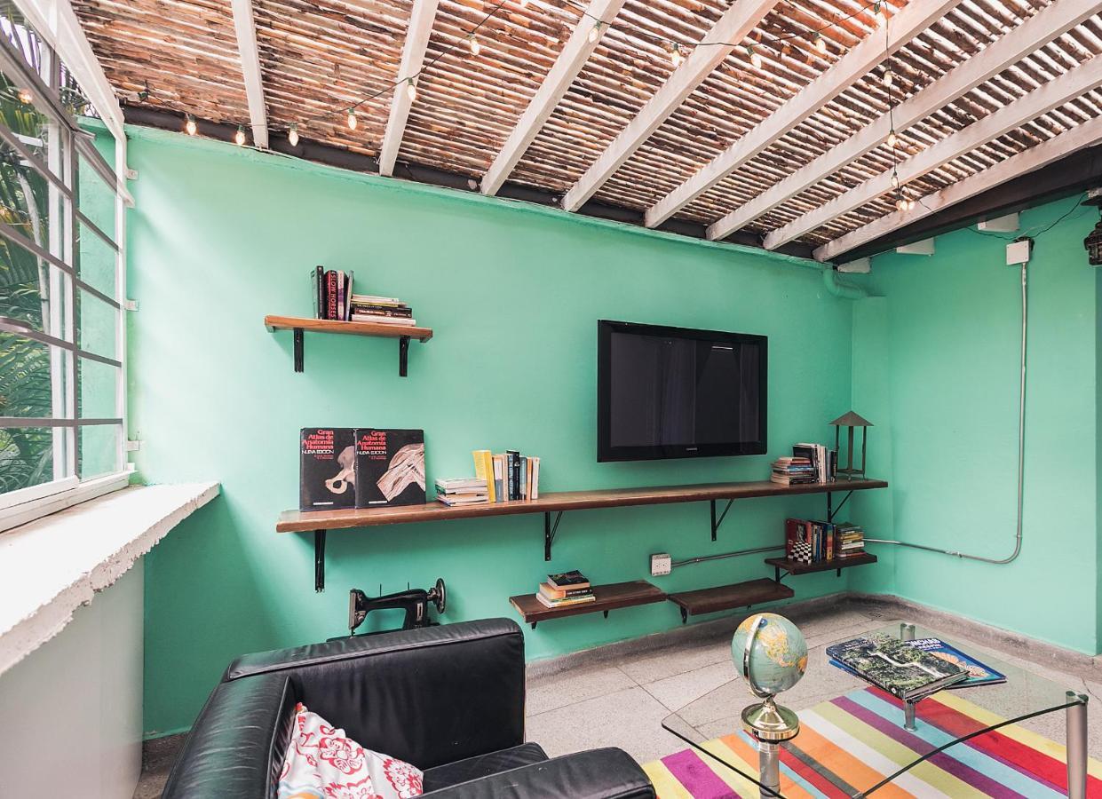 Florentina Symbiosis Hostal