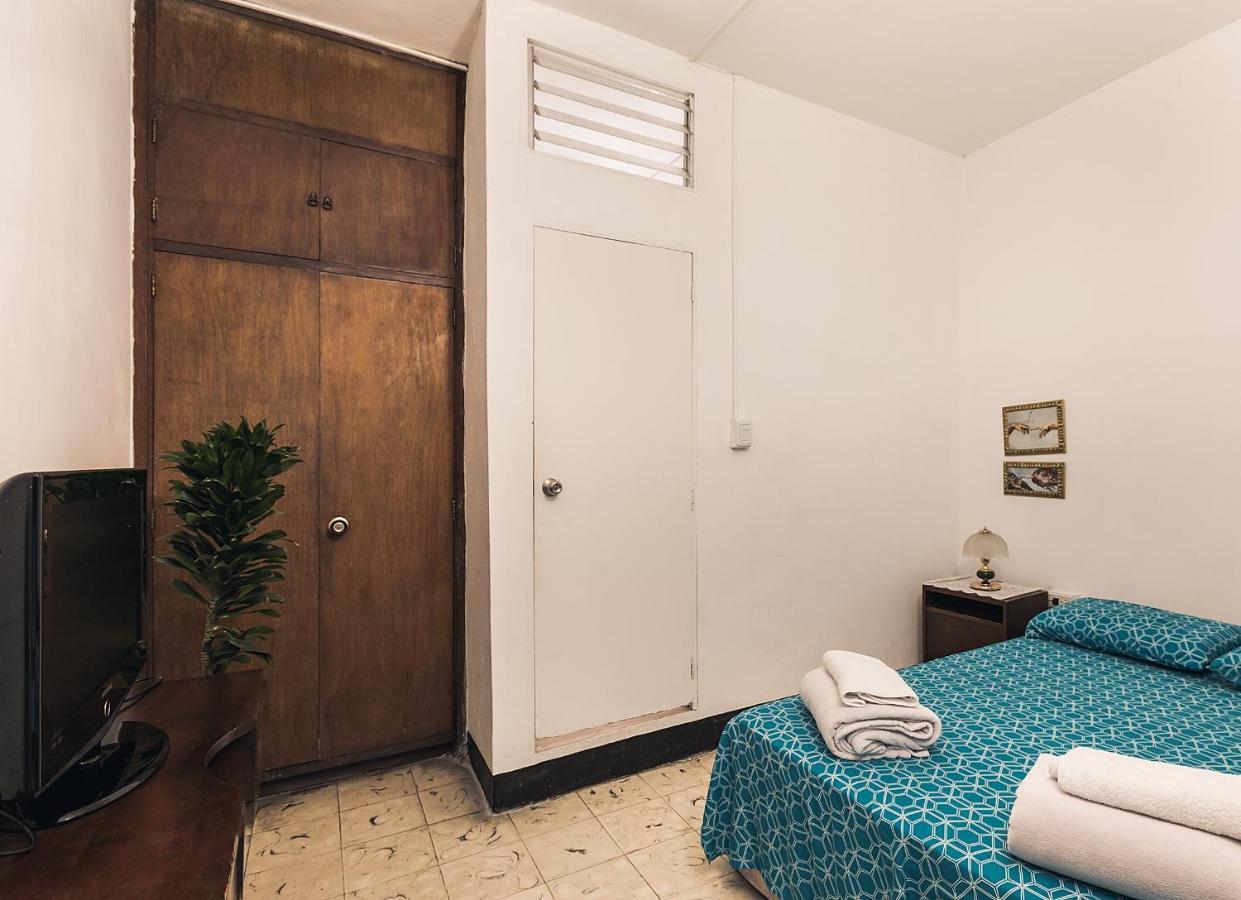 Florentina Symbiosis Hostal