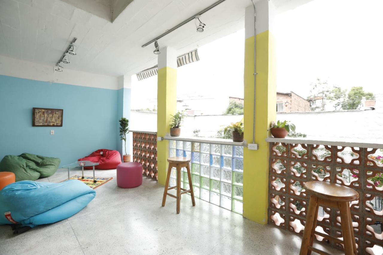 Florentina Symbiosis Hostal *