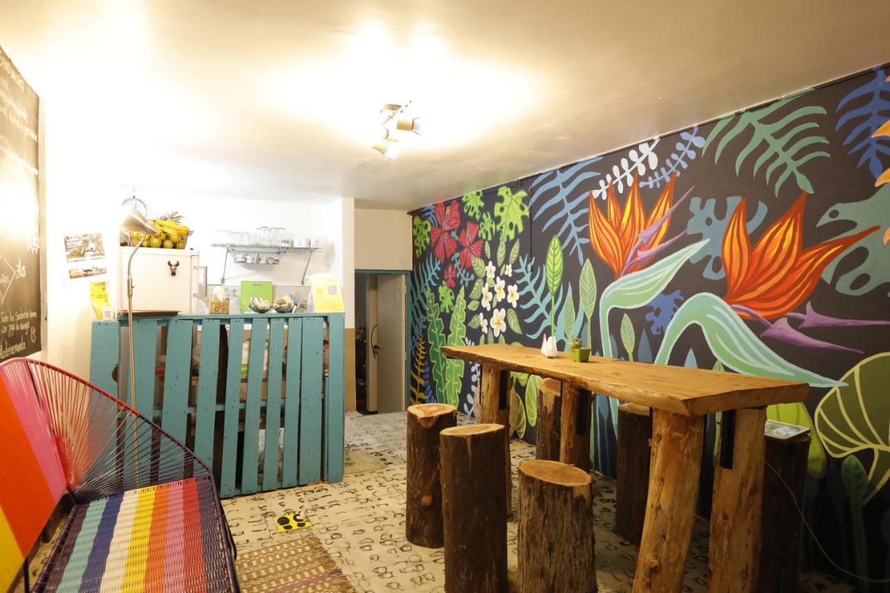 Florentina Symbiosis Hostal *
