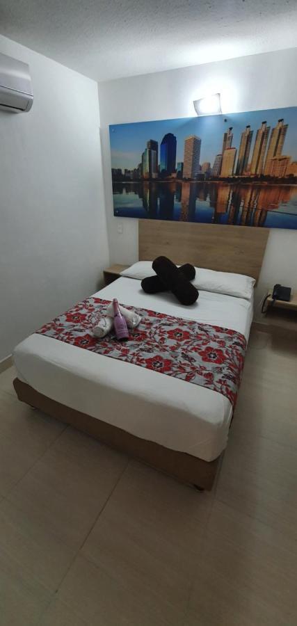Suites 44 Laureles Hotel 3*