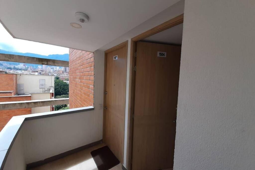Cuatro 8 Park Bombona Apartamento
