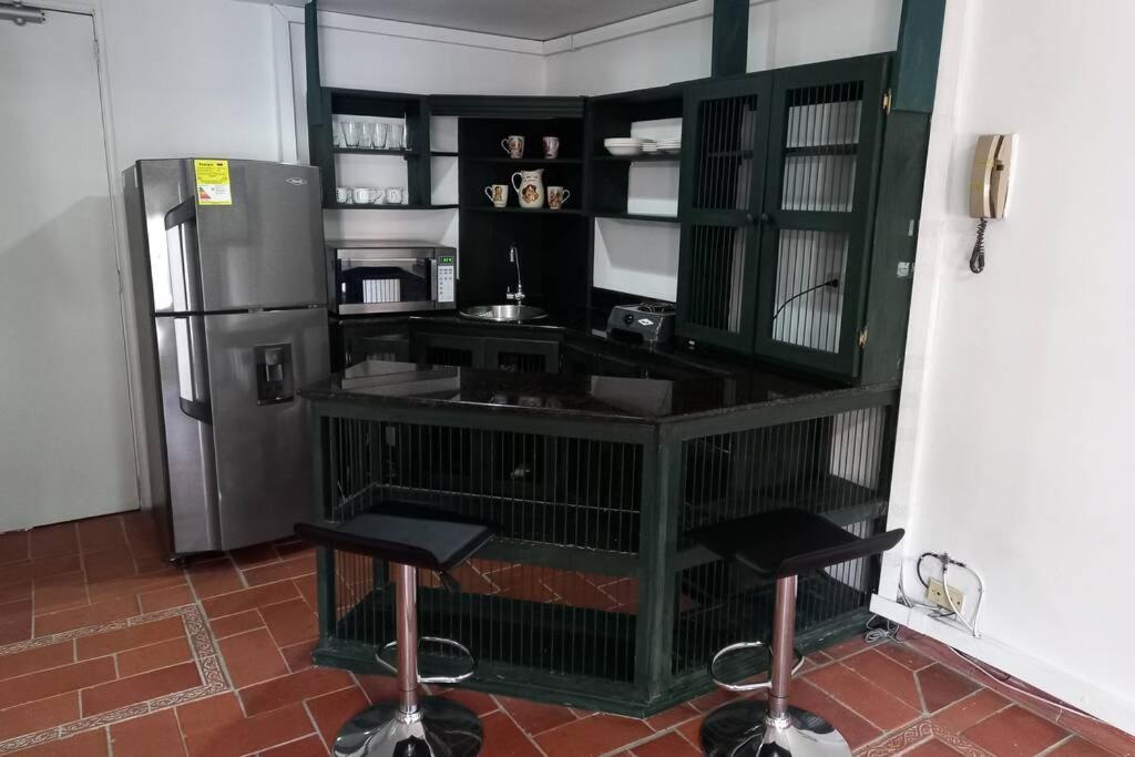 En Parque Del Poblado Apartamento *