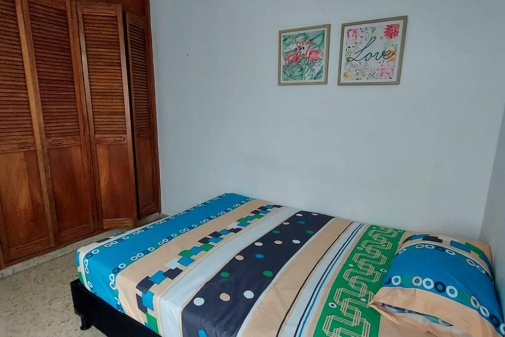 Apartamento Amplio En Colores