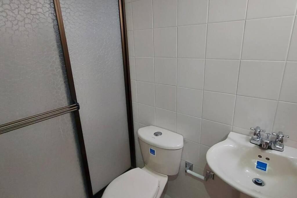Apartamento Amplio En Colores