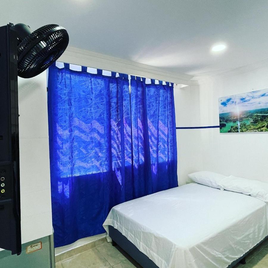 Casa Manco Mora 2*
