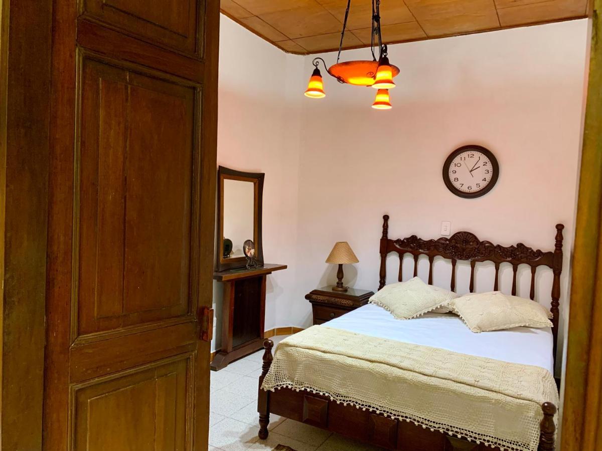 Casa Grande Habitación en casa particular Medellín