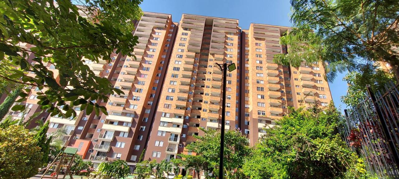 En Calasanz Con Piscina Y Parqueadero Medellín