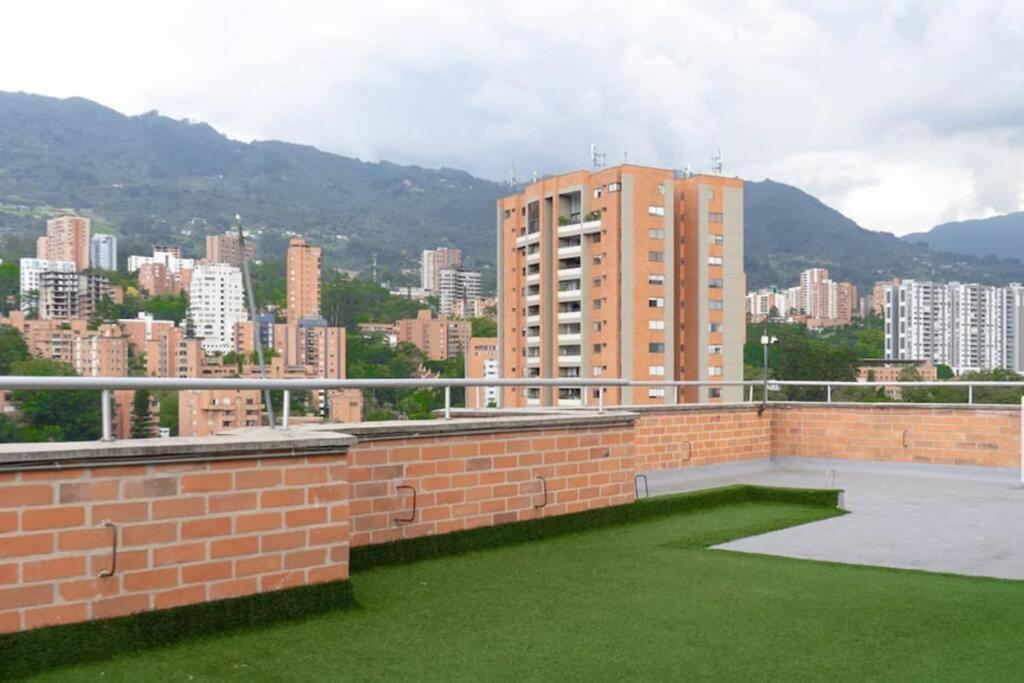 Beautiful Ultrafast Internet /el Poblado *