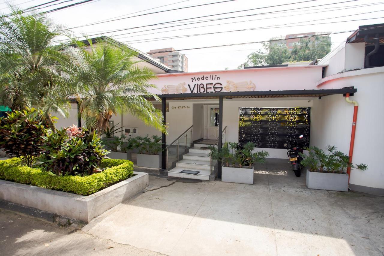 Vibes Hostal *