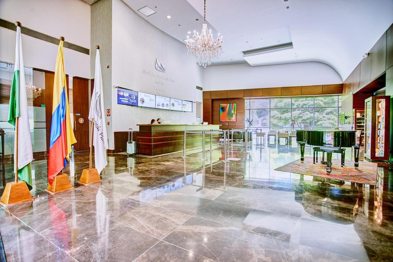 San Fernando Plaza Medellin
