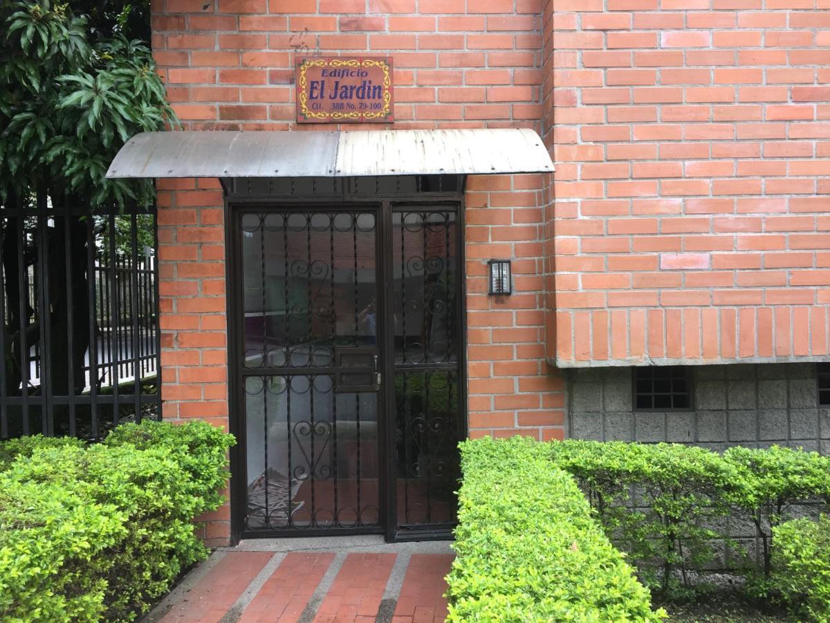 Excelente, Moderno, Amoblado Y Bien Ubicado En Laureles, Apartamento *