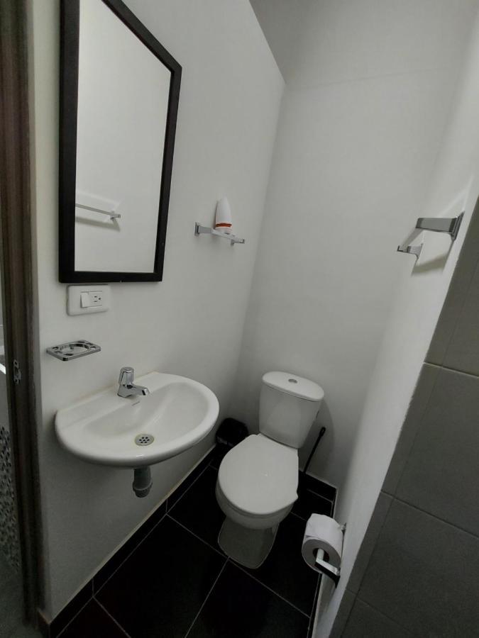 Aparta Estudio Amoblado 2 Medellin, San Joaquin Apartamento