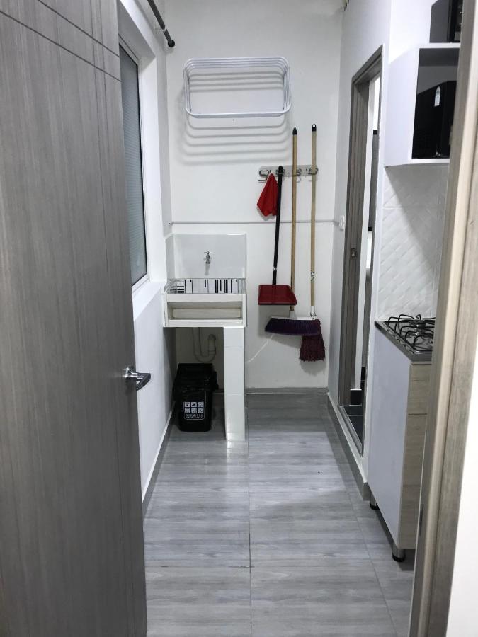Aparta Estudio Amoblado 3 Medellin, San Joaquin Apartamento
