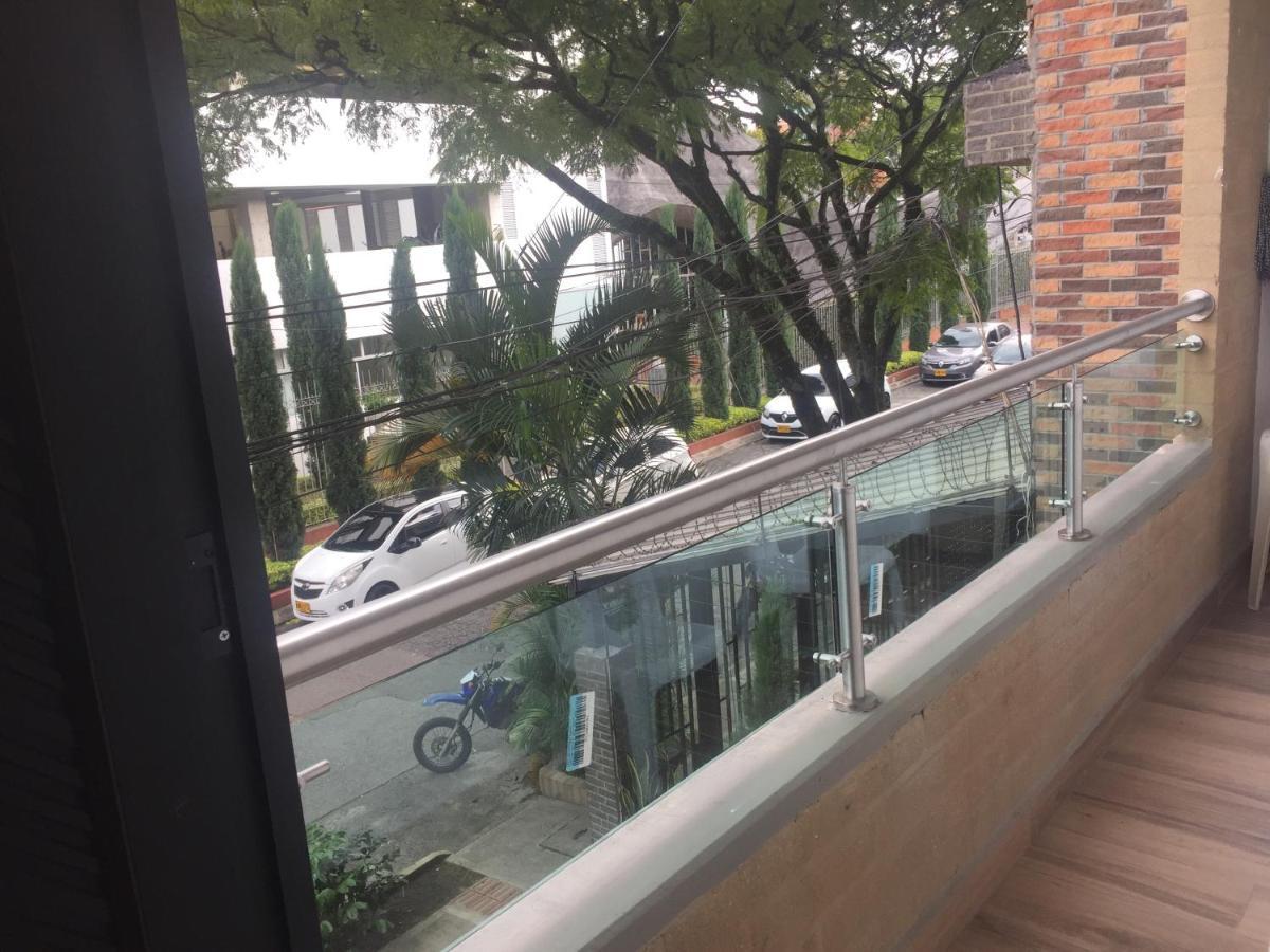 Apartamento Nuevo, Moderno , Elegante Y Muy Bien Ubicado , En Laureles Medellín
