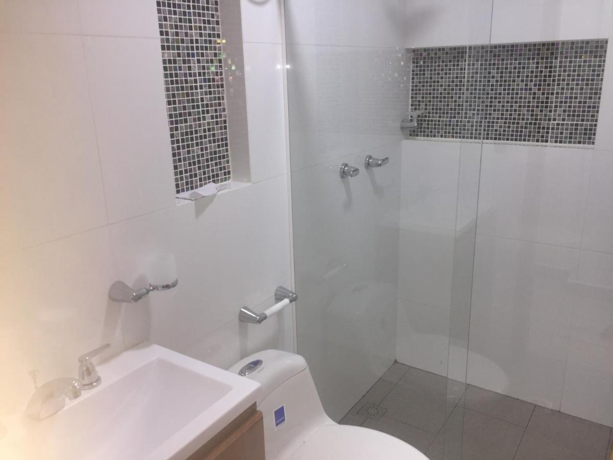 Nuevo, Moderno , Elegante Y Muy Bien Ubicado , En Laureles