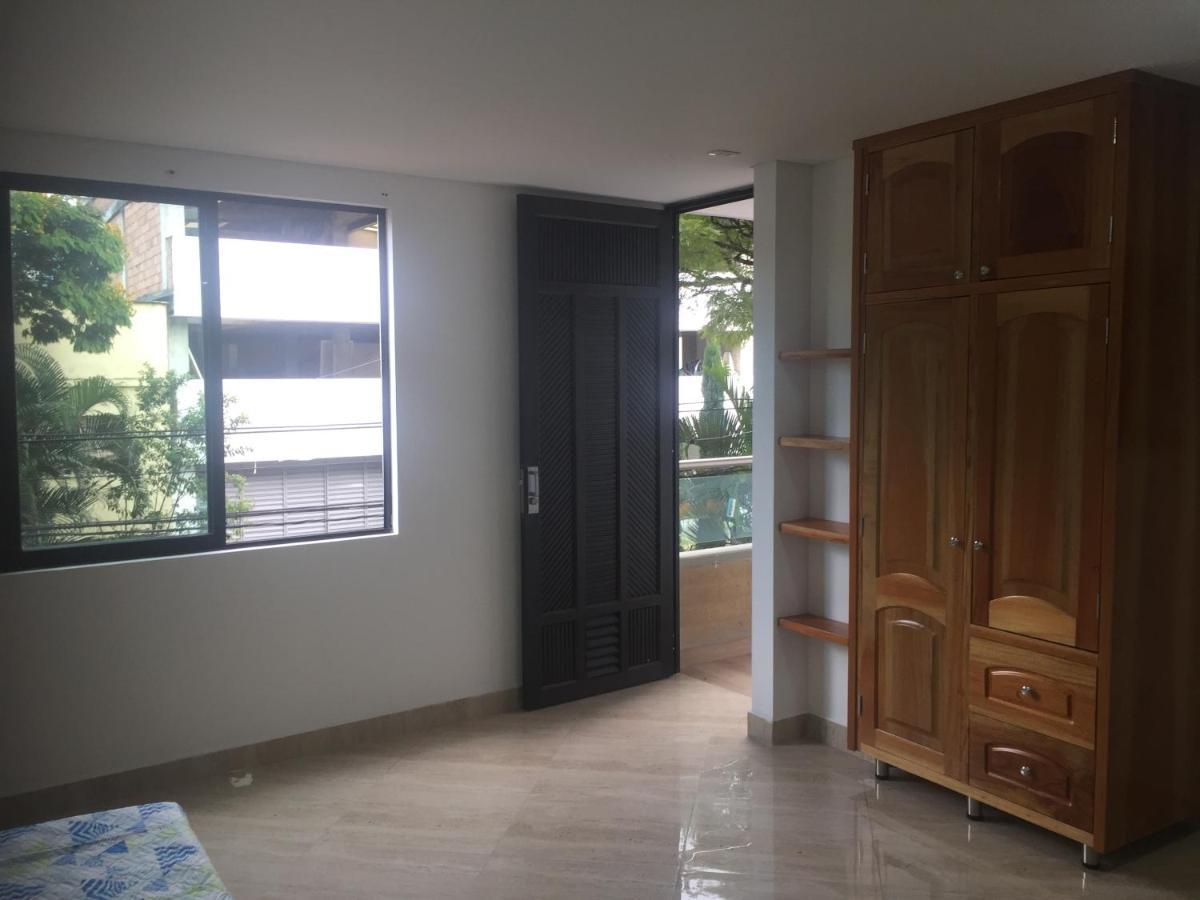 Apartamento Nuevo, Moderno , Elegante Y Muy Bien Ubicado , En Laureles *