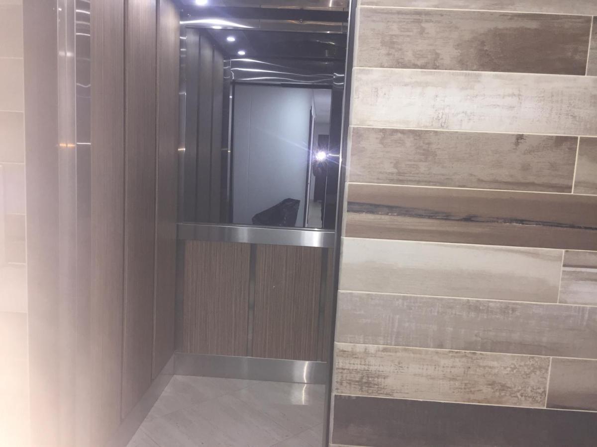 Nuevo, Moderno , Elegante Y Muy Bien Ubicado , En Laureles *