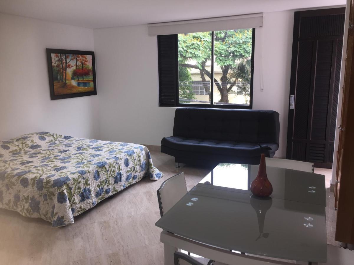 Apartamento Nuevo, Moderno , Elegante Y Muy Bien Ubicado , En Laureles *