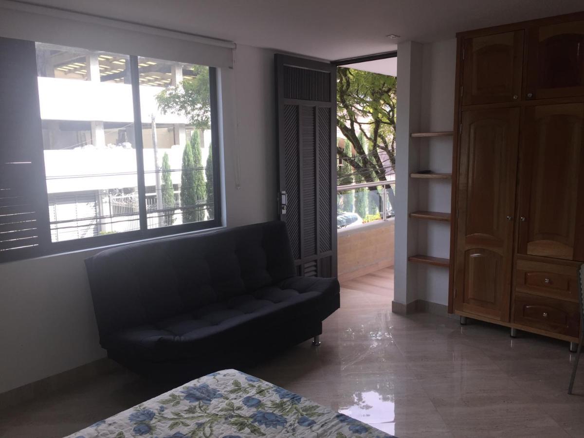 Apartamento Nuevo, Moderno , Elegante Y Muy Bien Ubicado , En Laureles *